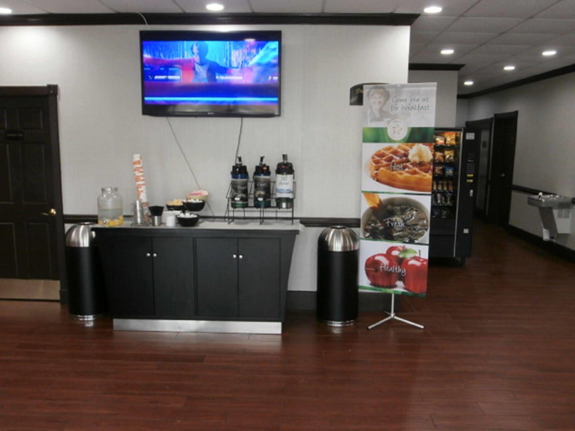 Quality Inn & Suites Hardeeville - Savannah North Екстер'єр фото